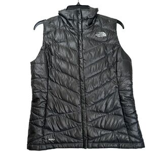 The North Face goose down Women's Quilted Black Vest 550 insulated winter zip up